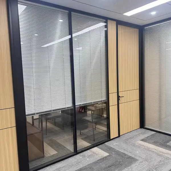 铝合金磁控百叶隔断 办公双层钢化玻璃隔墙 全景电动百叶高隔间源头厂家圣铝隔墙门窗 内钢外铝纳米硅防火高屏风