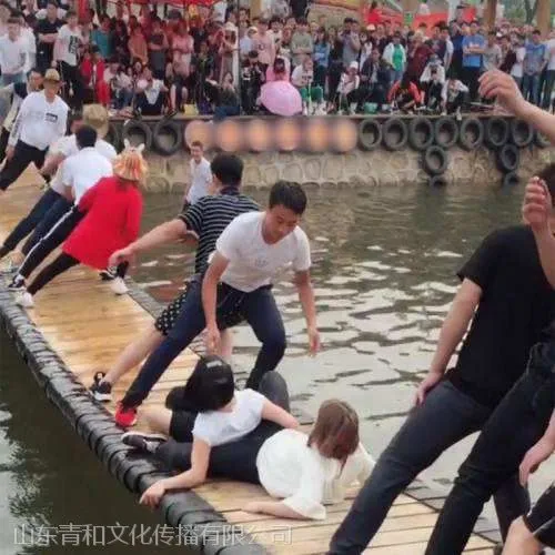 山东青和 水上游艺设施——抖音摇摆桥 网红桥 厂家直销