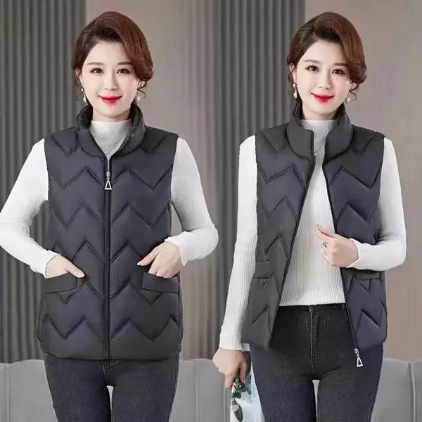 秋冬洋气马甲女轻薄棉衣纯色外套妈妈装棉服中老年羽绒棉保暖马夹