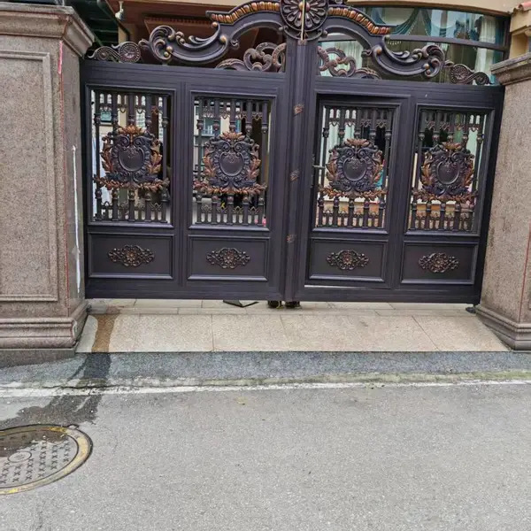 铝艺庭院大门别墅门窗定制厂家迪宏建材