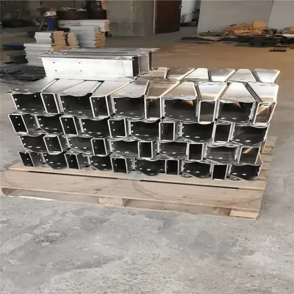 304不锈钢冲孔 装饰冲孔网过滤桶重型冲孔网围挡展示架冲孔板