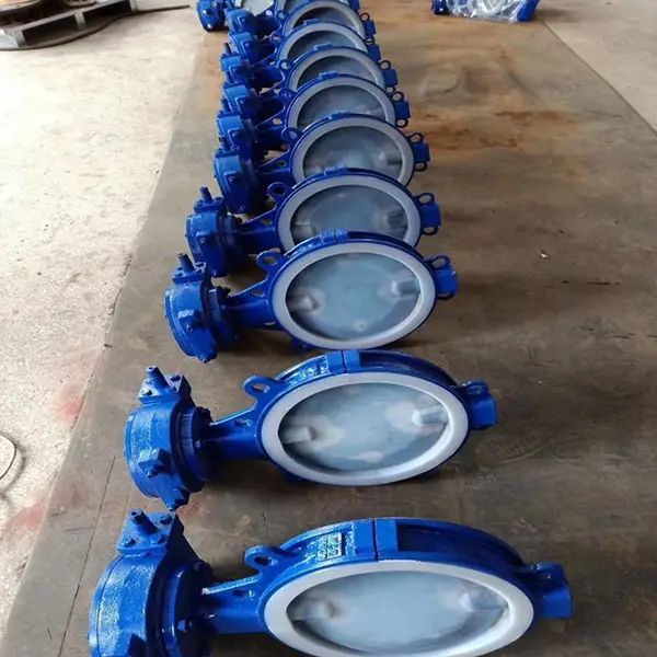 涡轮衬氟蝶阀蜗轮聚全氟乙丙烯法兰蝶式耐酸碱D341F46-16C DN350