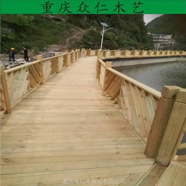 合江樟子松实木地板 防腐木弧形花架 防腐木栈道生产 众仁木艺