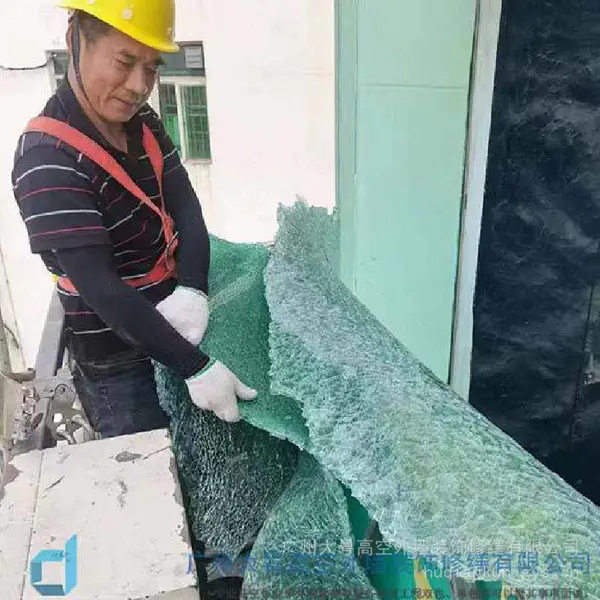 更换高空玻璃,外墙中空玻璃,热弯夹胶玻璃 电梯共