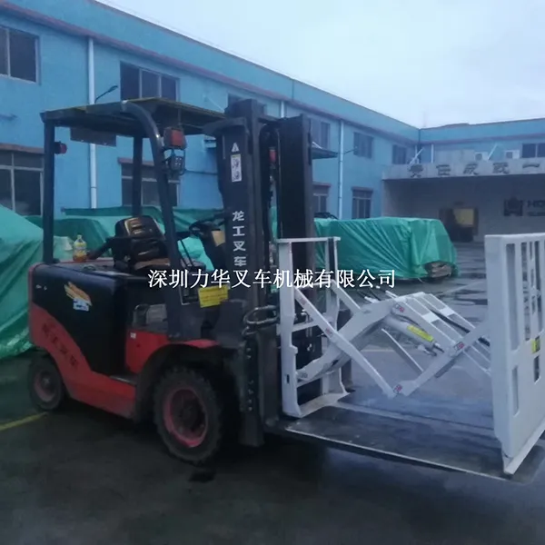仓储物流搬运设备 叉车纸滑板推拉器 饲料厂叉车用机械臂 叉车推进器