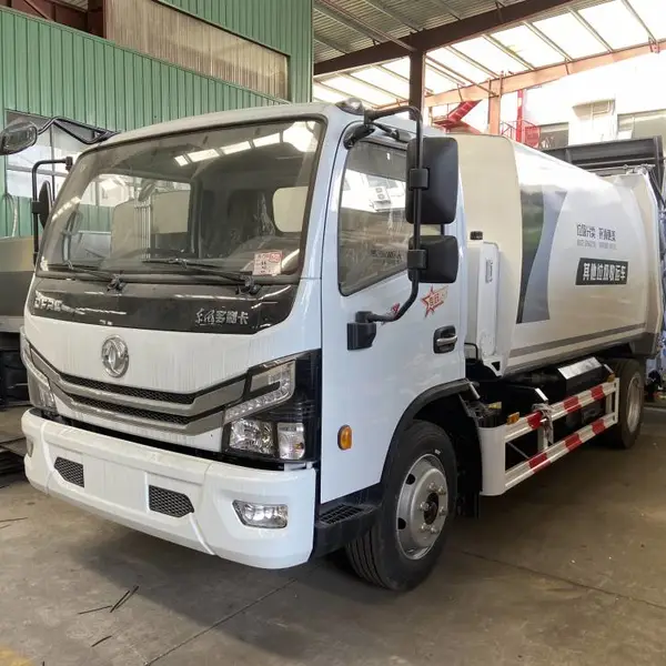 东风压缩垃圾运输车 多功能8方大型清运车 环卫垃圾车