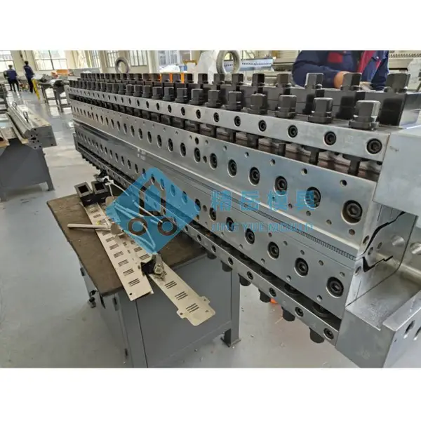 供应PP中空格子板模具 PC阳光板模具 黄岩挤出模具厂 精岳模具