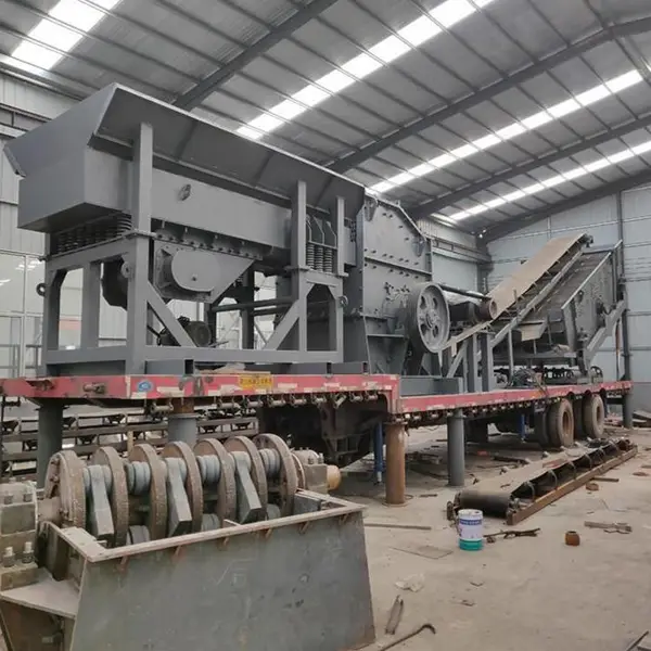 轮胎式混凝土移动破碎站 建筑垃圾粉碎机 油电混合煤矸石破碎设备