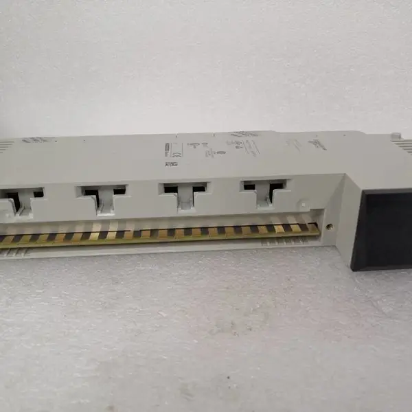 140DAO84010模拟量输出模块Schneider/施耐德PLC昆腾