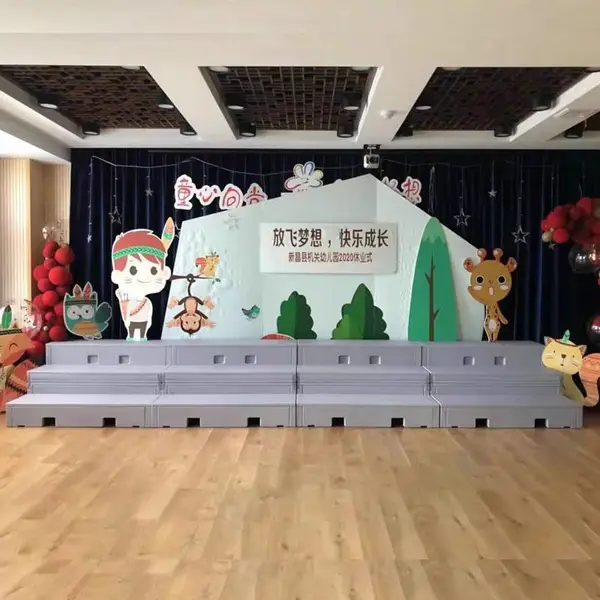 PE 折叠合唱台支持定制 多层移动合唱台阶室内表演合唱设施