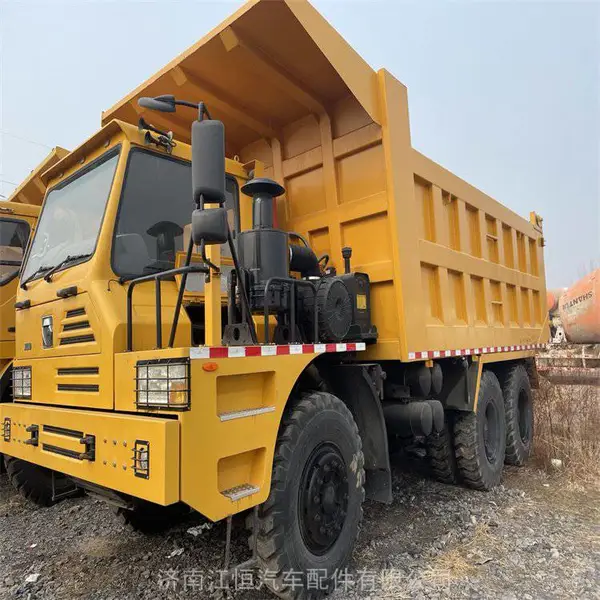 95宽体自卸车 徐工矿霸 非公路运输 可装载90吨货物