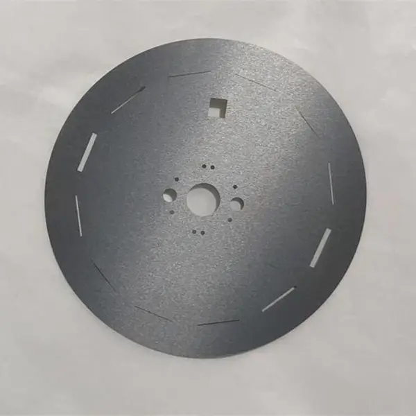 �����0.03mm����Ƭ΢�׹���Ƭ��������΢�������׾��ܼӹ�