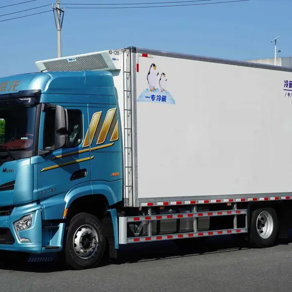 陕汽德龙M6000高端一专发泡6.8米冷藏车保温好更耐用更省油