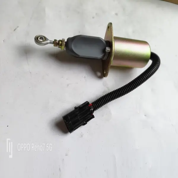 优势供应康明斯6CT工程机械断油电磁阀3935649
