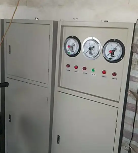 供应自动切换气体汇流排