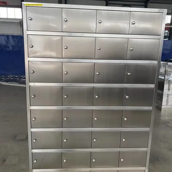 天津不锈钢医用更鞋柜