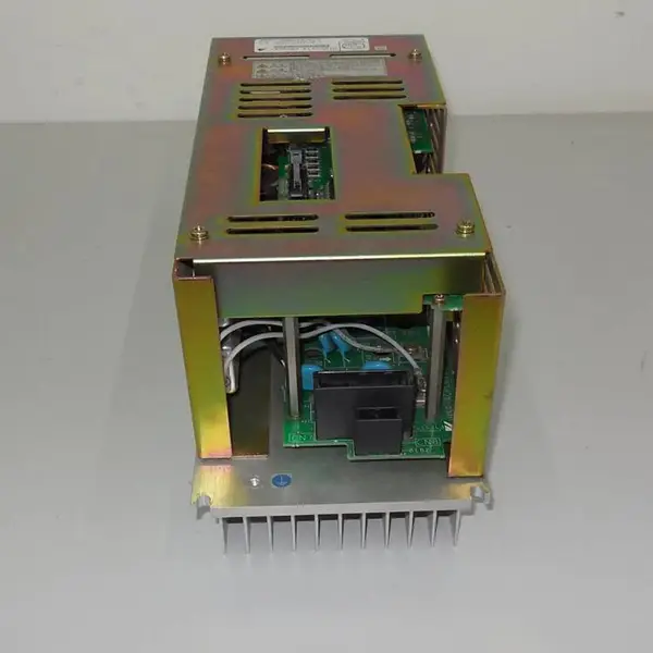 Yaskawa JUSP-ACP10JAB电源转换器 智能控制器 卡件模块 全新