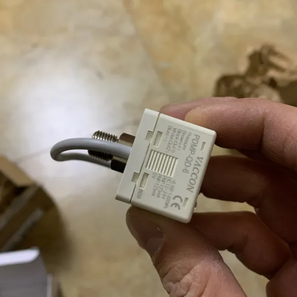 优势供应 VACCON 数字压力表 PDMP-QD6