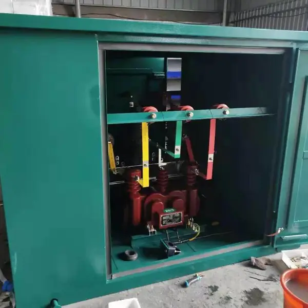 10KV��ѹ������һ���ĳ������뿪��,�綯����