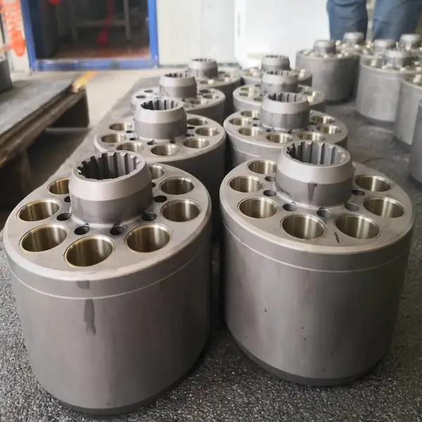 供应YQ-116A型液压柱塞泵缸体自动清理喷砂机 液压泵缸体喷砂清理工艺