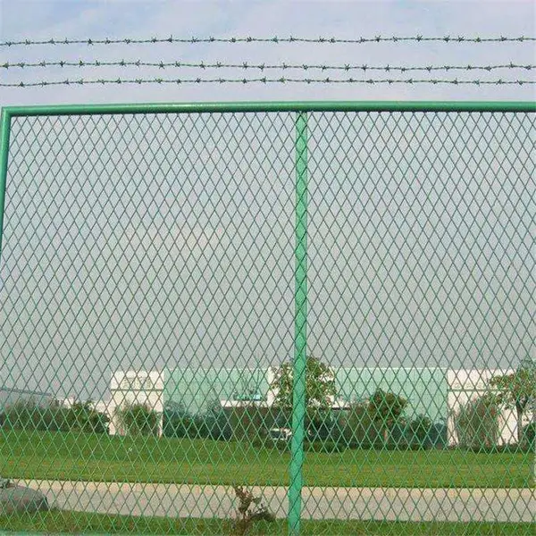 菱形钢板网 菱形孔护栏网 厂区围墙护栏