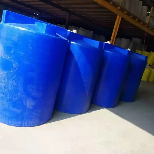 ����2��PE��ҩ�䳧�� 2000L����ˮ������ҩ�������