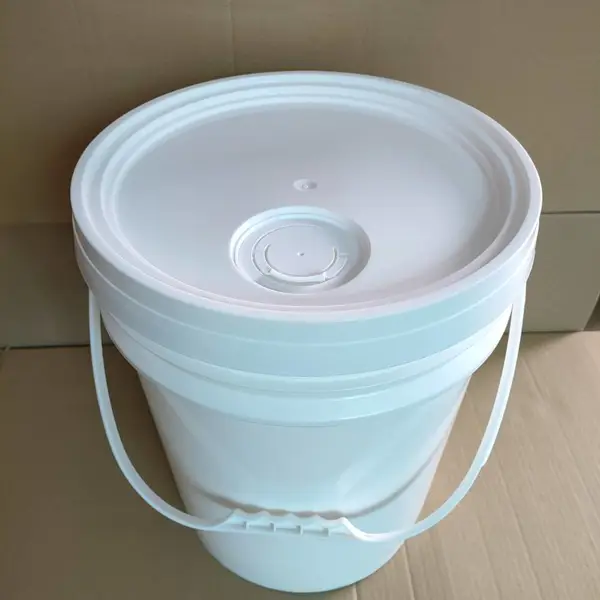 18升水性涂料桶 18KG白色胶桶 18公斤塑胶桶密封耐摔生产厂家