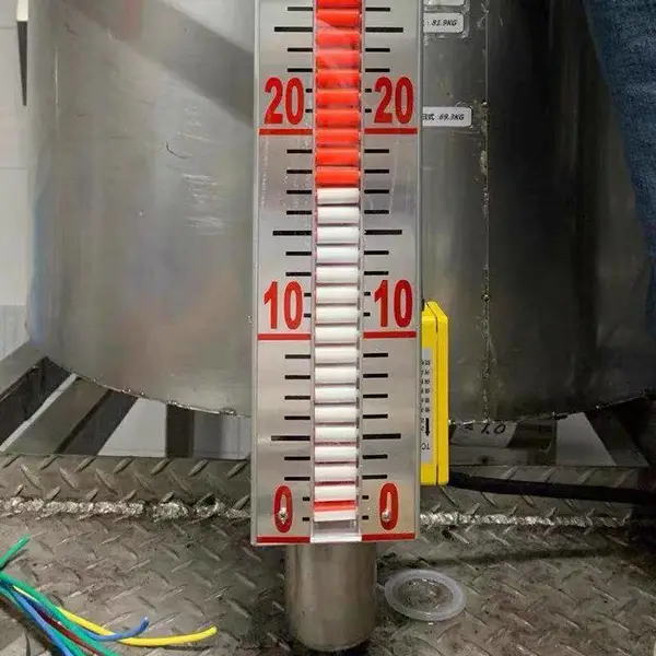 磁翻板液位计带远传磁性开关防腐蚀不锈钢油水测量仪