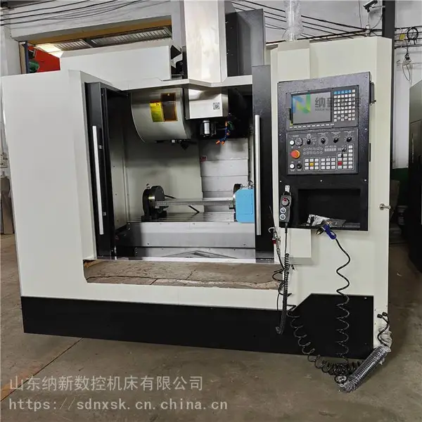 纳新供应 VMC855 加工中心 四轴 滚柱线轨 cnc 数控电脑锣