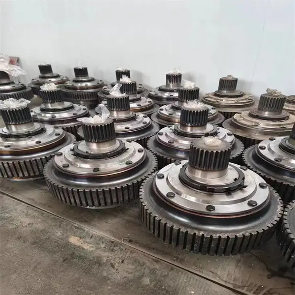 木屑制粒机配件大全 580颗粒机配件 760模具 500颗粒机压辊皮