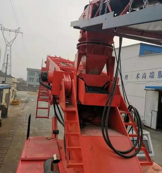 履带式混凝土布料机伸缩臂