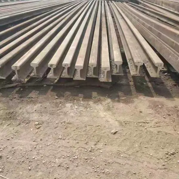 公司长期供应各种再利用铁路配件,再用轨道,鱼尾板