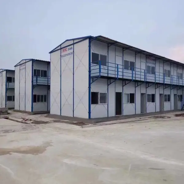 内蒙古包头搭建简易复合板可拆装可回收祈虹彩钢板房