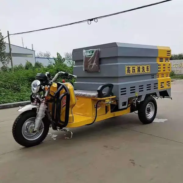 鼎东高压清洗车 人行道路沿石冲洗车 多功能清洗冲洗车