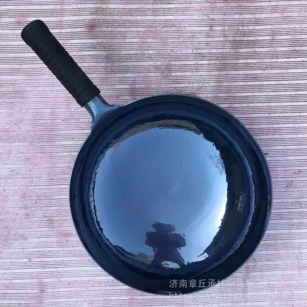 章丘炒菜勺厂家章丘手工锻打铁锅价格无涂层熟铁炒锅