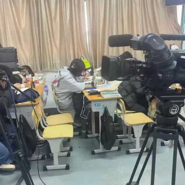 大连视频直播导播拍摄-会议照片直播拍摄-多机位拍摄