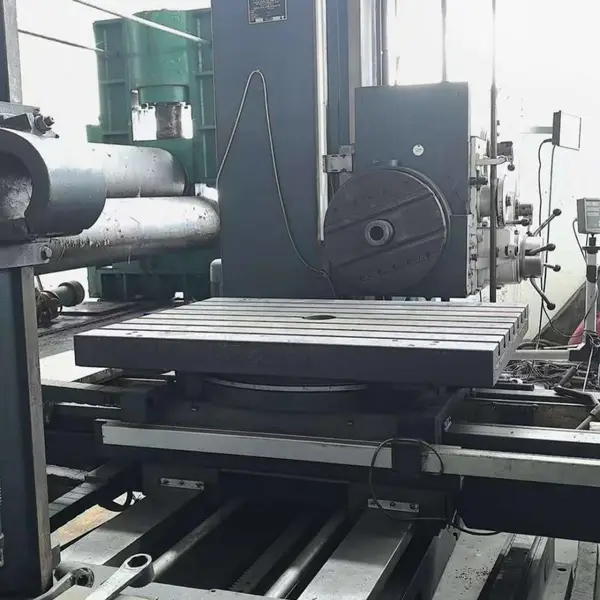 处理二手汉 川TX611C-4数显卧式铣镗床钻孔直径50