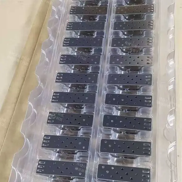 747370004是Molex莫仕的高密度I/O连接器 高端数据接口连接器 现货供应