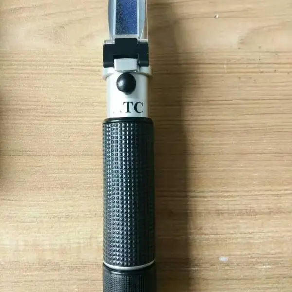 甘肃兰州手持式折射仪 糖度计 盐度计 折光仪