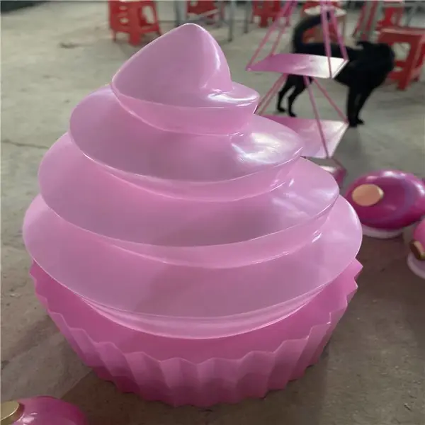 �����ַ�ɫ����� ʥ������������� ��ҵ�㳡���µ���