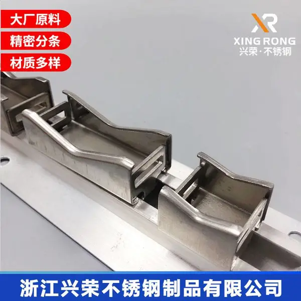 不锈钢铝槽夹-交通标志牌紧固件哪家好 浙江兴荣