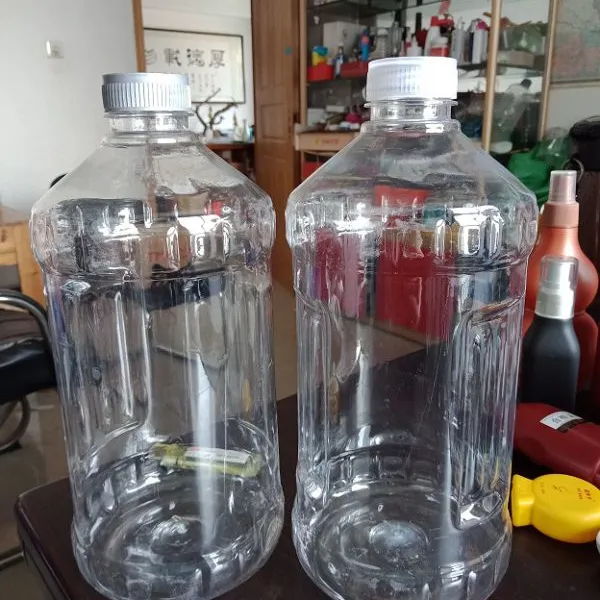河南郑州精品1.8Lpet玻璃水瓶 日用品包装 可定制1800毫升瓶子批发