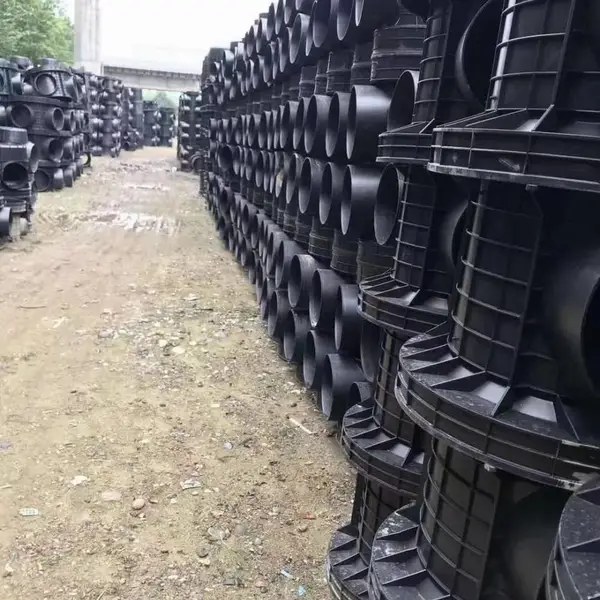 陕 西宝 鸡岐 山县PE塑料检查井污水井315 450 630 700成品流槽90度弯头排污井