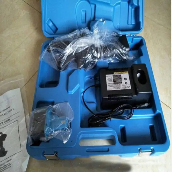 �ձ�IZUMIͭ�������е�REC-50M���ʽ����Һѹ�е����ֵ��¼���