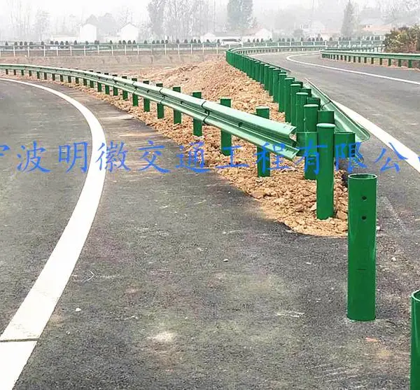 宁波工厂直销波形护栏两波护乡村道路防护高速公路护栏三波护栏