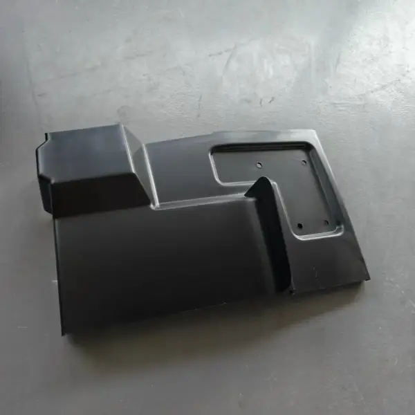 适用于陕汽德龙M3000S前轮主副驾驶室前挡泥板陕汽德龙前轮挡泥盖