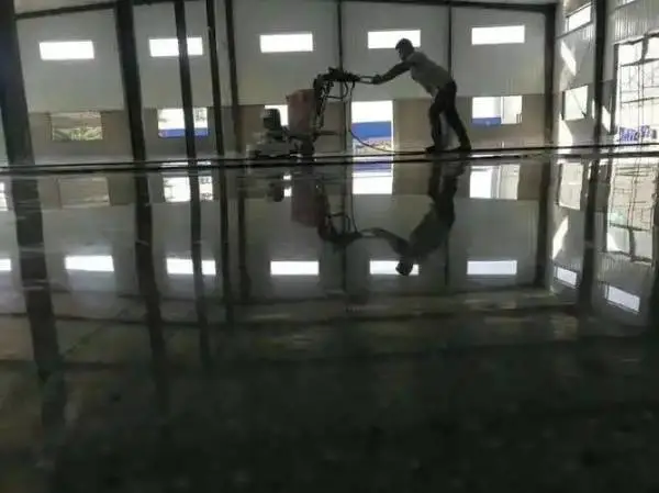 浦东南汇混凝土水泥地面翻新打磨 上海水磨石清洗抛光打蜡公司