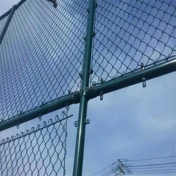 湖南开福学校操场专用围网 加厚立柱勾花网场地围网按需定制
