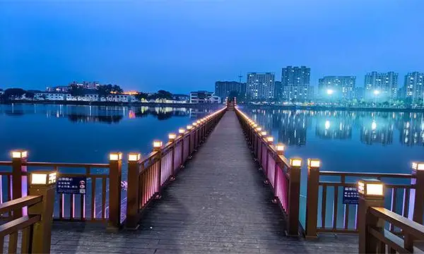 上海建一个码头一米 上海旗华水上工程建设股份供应
