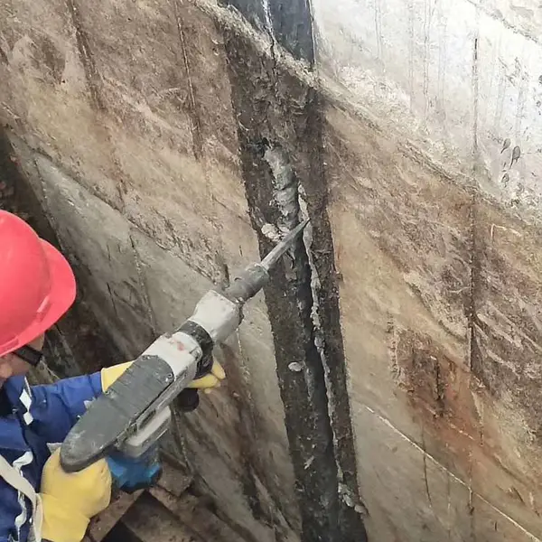 蓄水池伸缩缝堵漏 消防池沉降缝堵漏 水池断裂缝维修